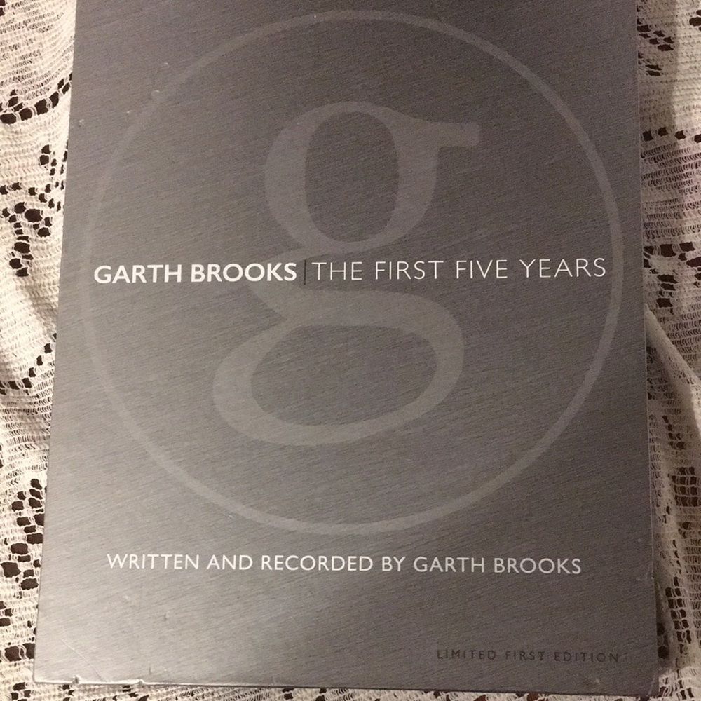 Garth Brooks The First Five Years Book and 5 CD’S
MOVING MAKE OFFER
